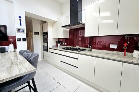 14 Keats Way, Greenford, UB6 9HD