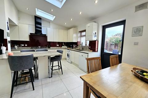 14 Keats Way, Greenford, UB6 9HD