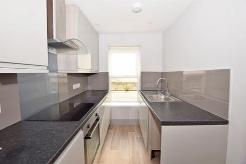 2 bedroom flat to rent, Grafton, Norfolk Square, Bognor Regis, PO21