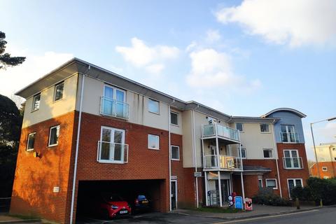 1 bedroom apartment to rent, St Annes Drive, Redhill