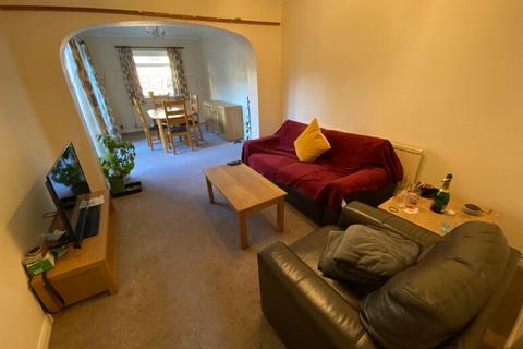 4 bedroom house to rent, Bicknor Close, Canterbury CT2