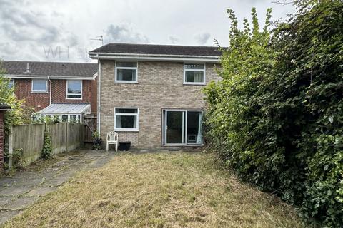 15 Rushmead Close, Canterbury, CT2 7RP