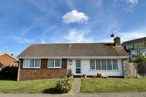 3 bedroom bungalow for sale, Norview Road, Whitstable CT5