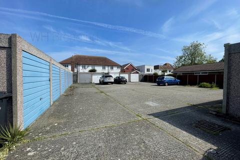 1 bedroom apartment for sale, Pier Avenue, Whitstable CT5
