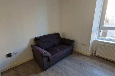 2 bedroom flat to rent, Walker Road, Aberdeen AB11