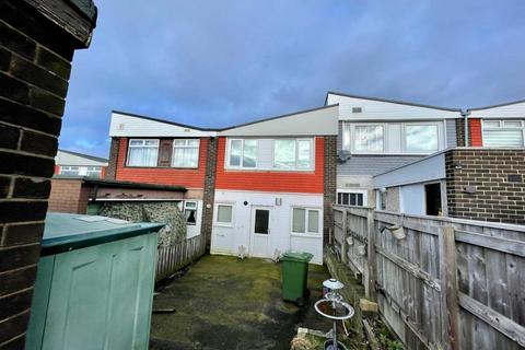 3 bedroom terraced house to rent, Ashford, Gateshead NE9