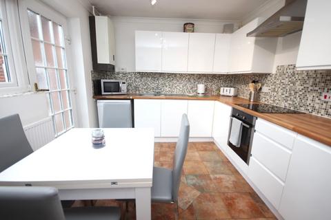11 Chaffinch Close, Poole, BH17 7UR