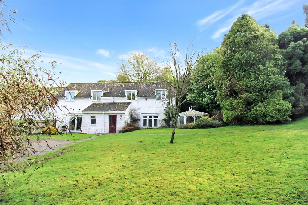 Priors Hill, Wroughton, Swindon... 3 bed semidetached house for sale