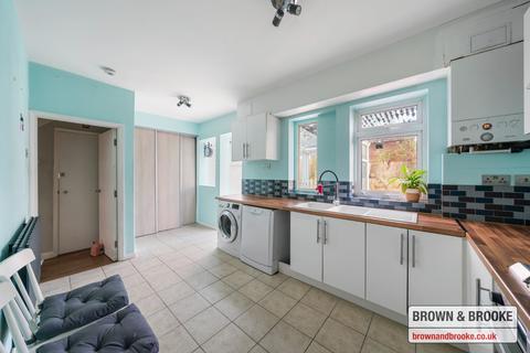 65 Kellaway Road, London, SE3 8PN