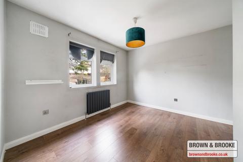 65 Kellaway Road, London, SE3 8PN