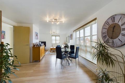 3 bedroom apartment for sale, Caroline Way, Eastbourne BN23
