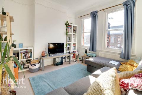 204 Fleeming Road, Walthamstow, London, E17 5EU