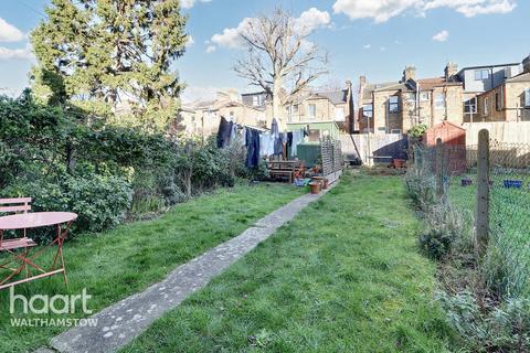 204 Fleeming Road, Walthamstow, London, E17 5EU