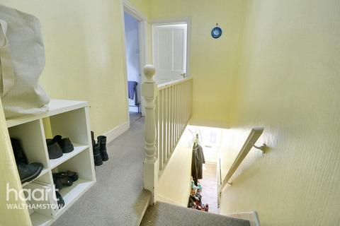 204 Fleeming Road, Walthamstow, London, E17 5EU