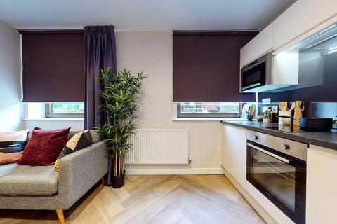 undefined, Apt 31, Live Oasis Wade Lane, Live Oasis Wade Lane LS2
