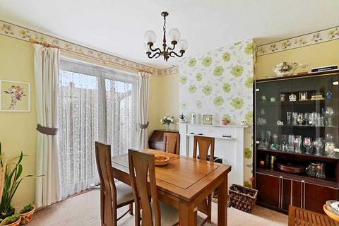 40 Lawrence Crescent, Dagenham, RM10 7HJ