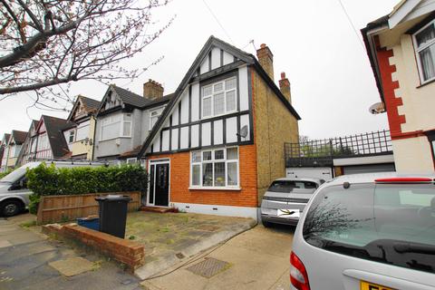 3 bedroom semi-detached house for sale - Ilford IG2