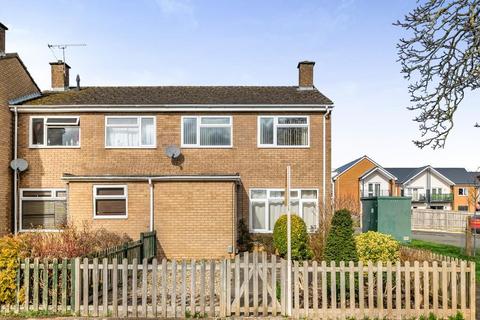 3 bedroom end of terrace house for sale, Carterton,  Oxfordshire,  OX18