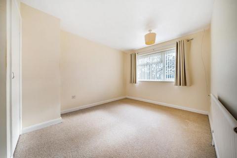 14 Arkell Avenue, Carterton, OX18 3BS