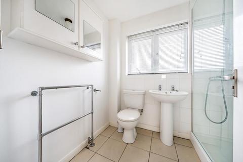 14 Arkell Avenue, Carterton, OX18 3BS