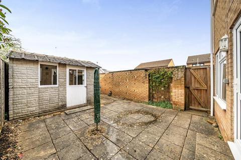 14 Arkell Avenue, Carterton, OX18 3BS