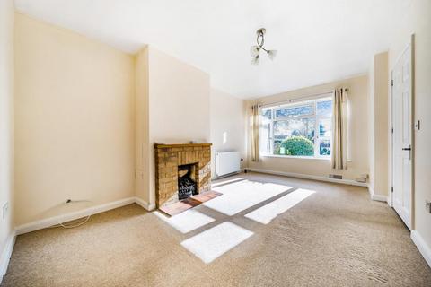 14 Arkell Avenue, Carterton, OX18 3BS