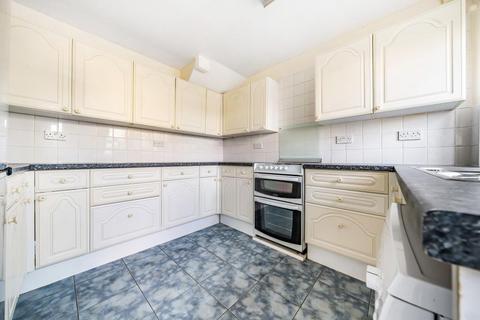 14 Arkell Avenue, Carterton, OX18 3BS