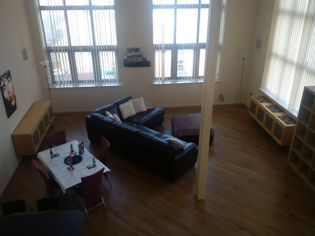 New Hall Lane, Preston, PR1 2 bed flat to rent £895 pcm (£207 pw)