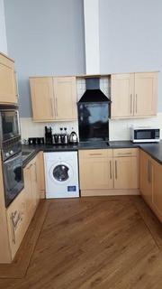 2 bedroom flat to rent, New Hall Lane, Preston, PR1