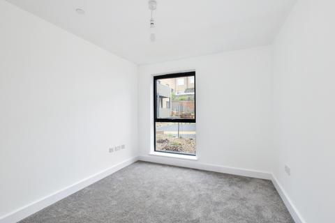 2 bedroom apartment for sale, Ye Olde Dairy, Ye Corner, Watford, Hertfordshire, WD19 4FU