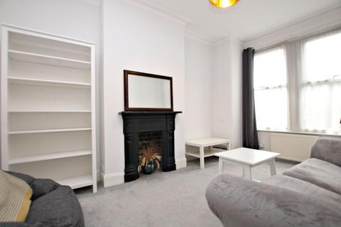 2 bedroom flat to rent, Sandringham Road, Willesden