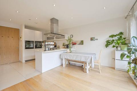 4 bedroom terraced house to rent - Tiller Road, Isle Of Dogs, London, E14