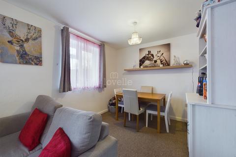 2 bedroom end of terrace house for sale, Snowberry Gardens, Lincoln LN6