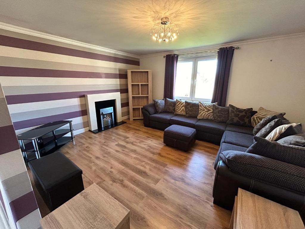 Bloomfield Court, City Centre, Aberdeen, AB10 2 bed flat to rent £725