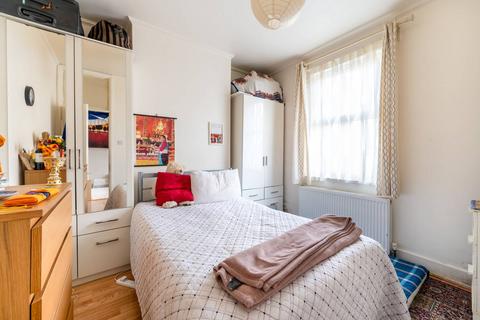 3 bedroom house for sale - Quainton Street, Wembley, London, NW10