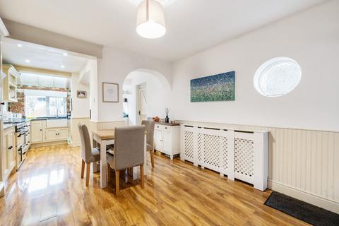 25 Milton Road, Caterham, CR3 5JG
