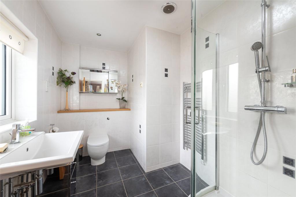 Bed Two En Suite