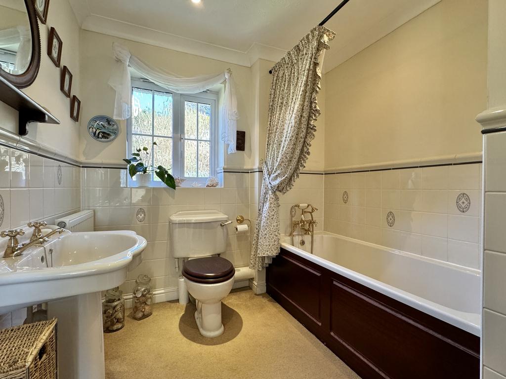 Main Bathroom