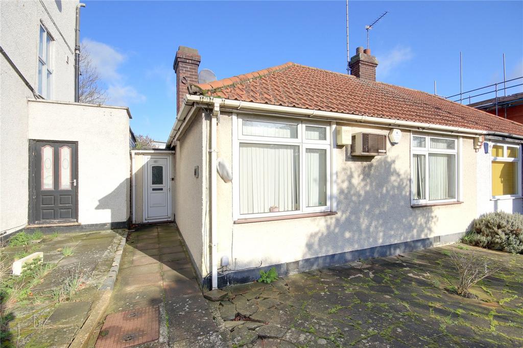 Bullsmoor Lane, Enfield, EN3 2 bed bungalow for sale £400,000