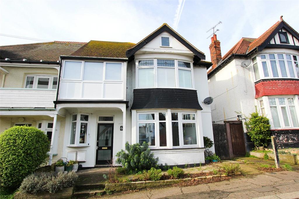 Highcliff Drive, LeighOnSea, United... 2 bed apartment for sale £