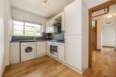 2 bedroom flat to rent, London N2