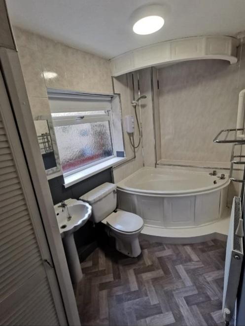 96 Imeary New Bath