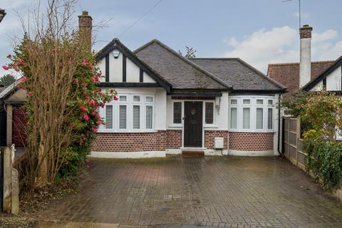 3 Coppice Close, Ruislip, HA4 7NT