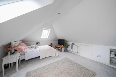 3 Coppice Close, Ruislip, HA4 7NT