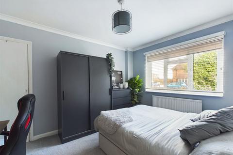 2 bedroom ground floor flat for sale, Gainsborough Avenue, Worthing BN14 8QR