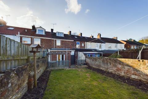 3 bedroom terraced house for sale - Eastgate North, Driffield, YO25 6EE