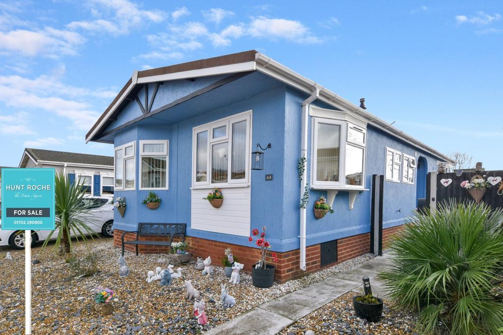East Beach Park, Tingdene Park Homes... 2 bed retirement property for