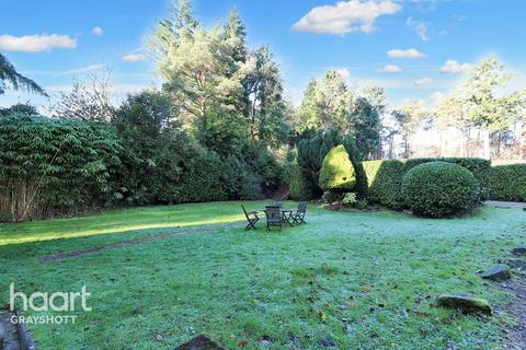 Tower Road, Hindhead