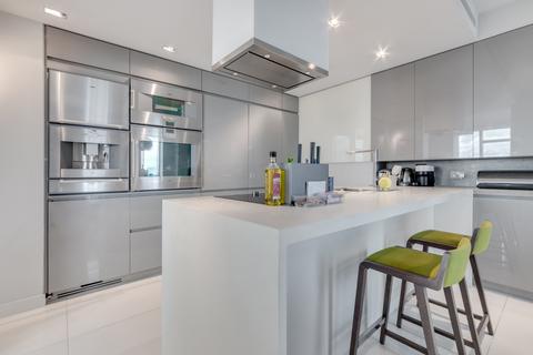 2 bedroom flat for sale, Pan Peninsula Square, London