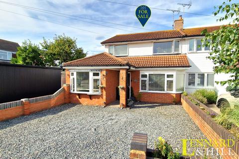 4 bedroom semi-detached house for sale, The Green, Orsett RM16